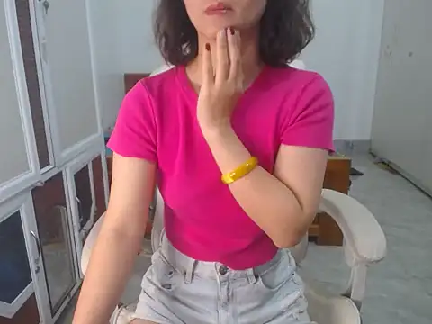 Snapshot of Susu204 chatting on February 2, 2025, 2:17 am Susu204 online show from February 2, 2025, 2:17 am