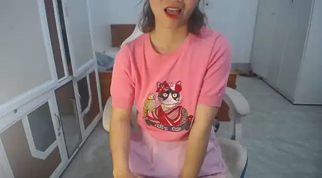 Snapshot of Susu204 chatting on March 6, 2025, 4:41 am Susu204 online show from March 6, 2025, 4:41 am