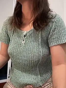 Snapshot of Susu204 chatting on November 5, 2025, 8:47 am Susu204 online show from November 5, 2025, 8:47 am