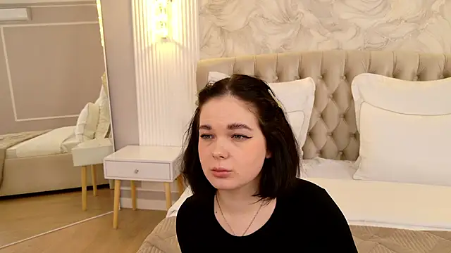 DeniseReese online show from February 11, 2025, 12:05 pm