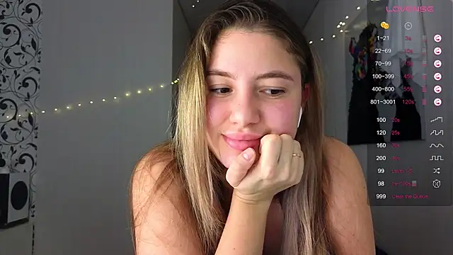 Yassyaaa online show from December 14, 2024, 12:33 am