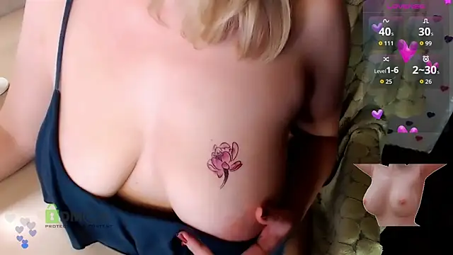  -Luna-  online show from March 22, 2026, 8:12 pm