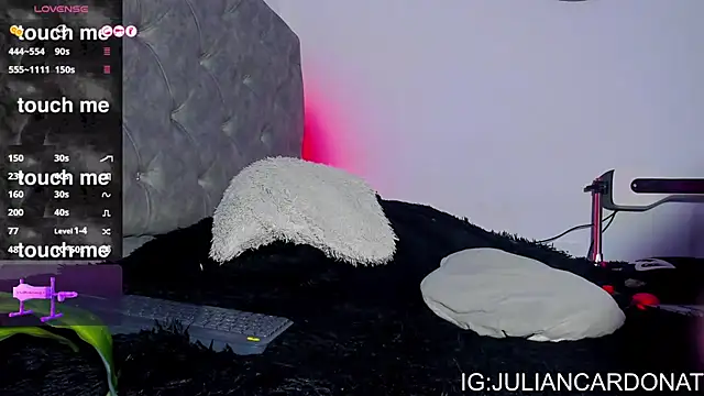 Andrew x777 online show from January 11, 2026, 2:44 pm