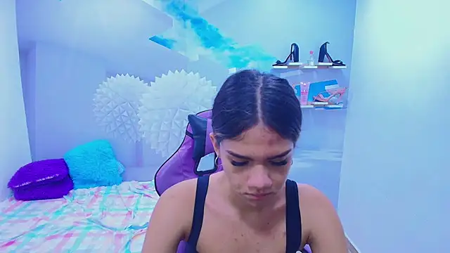 DEMI LEED online show from November 21, 2025, 12:15 pm