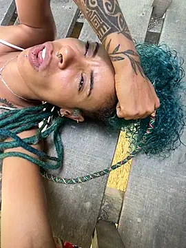 Snapshot of sammoura01 chatting on February 10, 2026, 3:49 pm sammoura01 online show from February 10, 2026, 3:49 pm