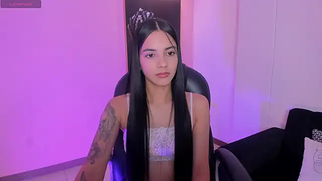 HannahJamesX online show from March 2, 2025, 4:53 pm