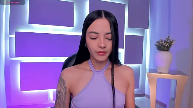 HannahJamesX online show from September 26, 2025, 6:23 pm