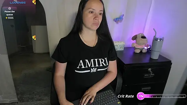 Snapshot of milysauria1 chatting on May 15, 2026, 12:34 pm milysauria1 online show from May 15, 2026, 12:34 pm