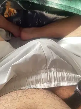 tubfunaske online show from October 5, 2025, 12:03 pm