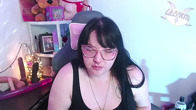 LiloMoon69 online show from December 2, 2024, 5:59 am