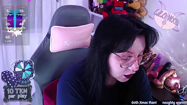 LiloMoon69 online show from December 18, 2025, 2:45 pm