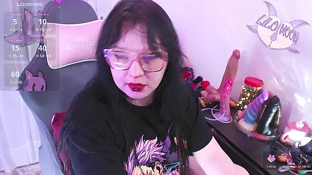 LiloMoon69 online show from April 21, 2026, 2:26 am