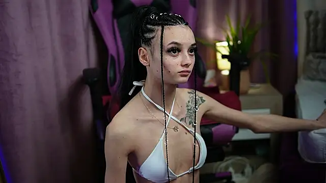 RachelRave online show from February 9, 2025, 3:53 am