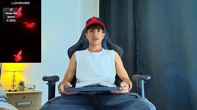 CamiloBass online show from June 5, 2026, 1:45 am