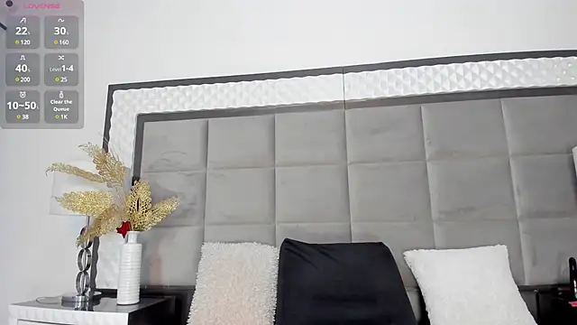 OliviaBurning online show from February 25, 2025, 10:50 pm