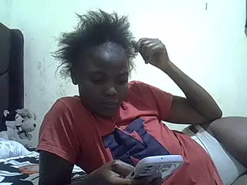 pretty vivy online show from February 15, 2025, 8:01 pm