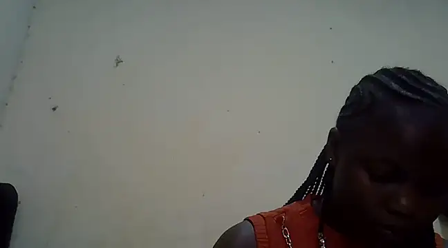 pretty vivy online show from March 4, 2025, 12:12 pm