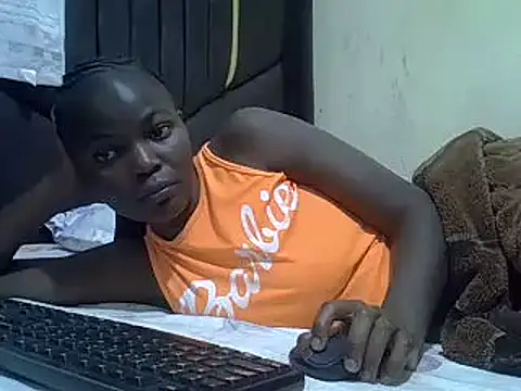 pretty vivy online show from March 5, 2025, 4:02 am