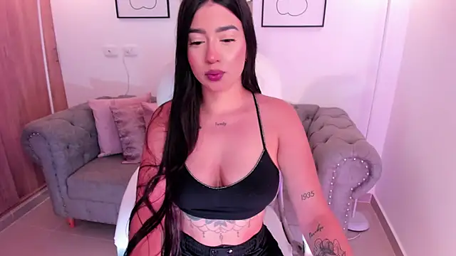 amelie jhons online show from March 13, 2026, 1:12 am