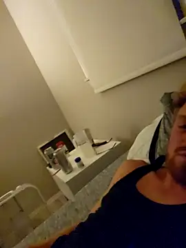 Snapshot of jayzonblow chatting on September 13, 2025, 2:11 am jayzonblow online show from September 13, 2025, 2:11 am