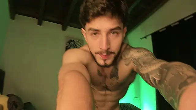 Valentino Xander online show from March 20, 2025, 3:34 am