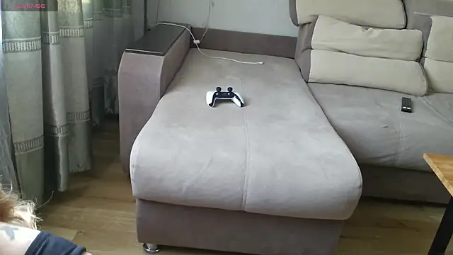 MilaaMilaa online show from November 1, 2025, 2:35 am