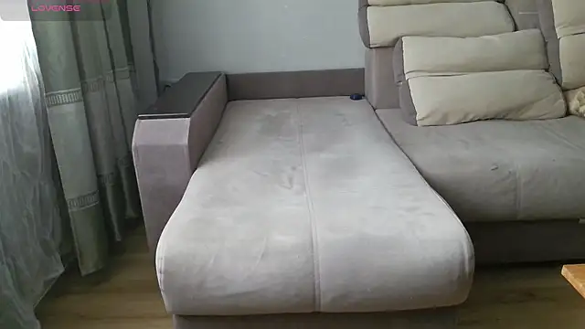 MilaaMilaa online show from January 14, 2026, 3:56 am