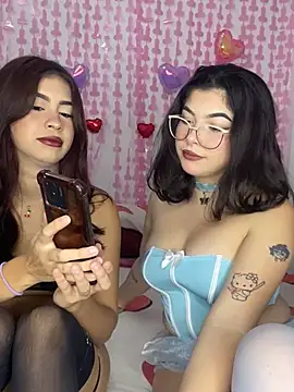 maaval17 online show from February 19, 2025, 2:44 am