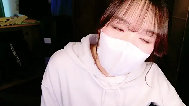 Snapshot of mari_tan_ch chatting on January 6, 2025, 11:52 pm mari tan ch online show from January 6, 2025, 11:52 pm