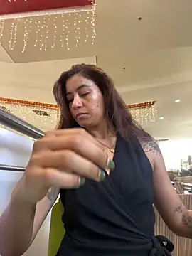 ValeriEvan online show from January 13, 2025, 3:04 pm