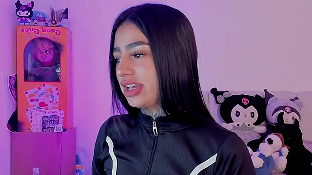 shadowcatt  online show from December 19, 2025, 8:38 pm