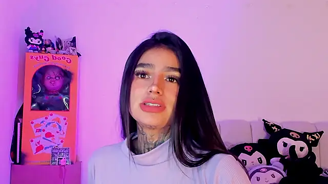 shadowcatt  online show from February 13, 2026, 10:06 pm