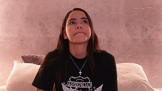 Nicky and Blake online show from October 7, 2025, 5:54 pm