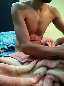 Snapshot of king_boy chatting on January 20, 2025, 7:46 pm king boy online show from January 20, 2025, 7:46 pm