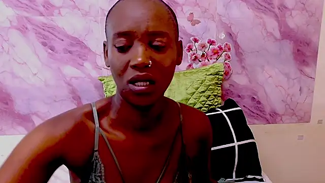 Snapshot of EbonyOlive69 chatting on February 12, 2026, 5:19 pm EbonyOlive69 online show from February 12, 2026, 5:19 pm