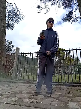 Cuervo maniaco online show from October 12, 2025, 4:17 pm