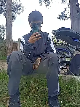 Snapshot of Cuervo_maniaco chatting on February 28, 2026, 4:30 pm Cuervo maniaco online show from February 28, 2026, 4:30 pm