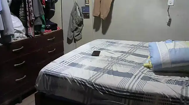 RenziTatte online show from December 6, 2024, 2:46 am