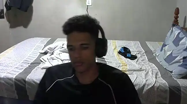 RenziTatte online show from December 10, 2024, 1:54 am