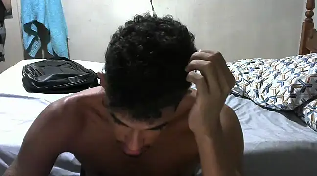 RenziTatte online show from March 8, 2025, 1:39 am