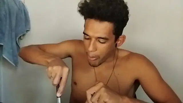 RenziTatte online show from October 6, 2025, 4:37 pm