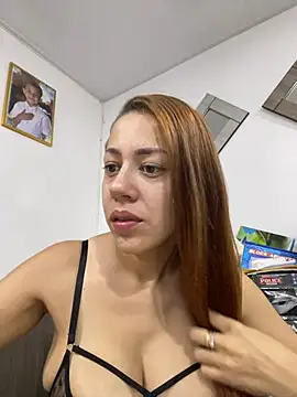AnnbellaRosse online show from March 19, 2025, 2:13 pm