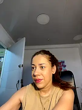 AnnbellaRosse online show from September 9, 2025, 4:17 pm