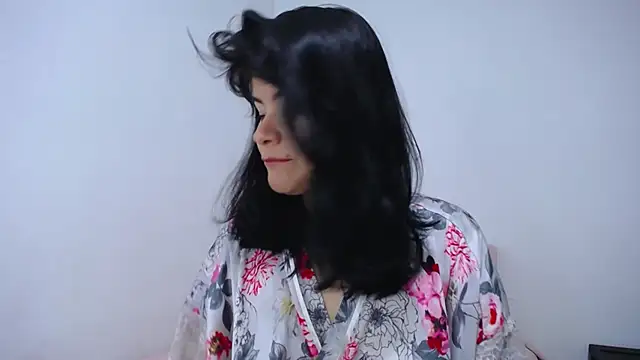 luccy21  online show from January 13, 2026, 9:47 am