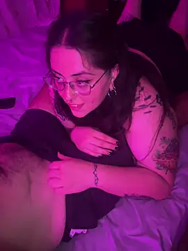 Mizztikaa online show from December 19, 2024, 3:07 am