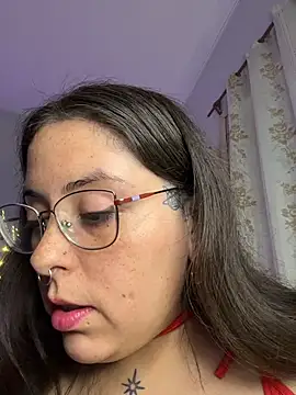 Snapshot of Mizztikaa chatting on April 7, 2026, 6:41 pm Mizztikaa online show from April 7, 2026, 6:41 pm