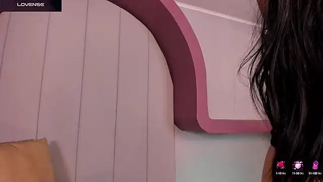 morganlake  online show from September 20, 2025, 3:40 am