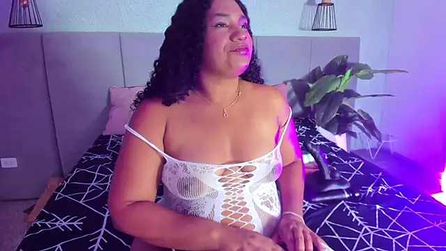 Annie-Wolf online show from January 21, 2025, 8:54 pm