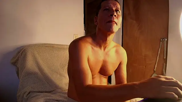 leoytessa 10 online show from September 9, 2025, 10:15 am