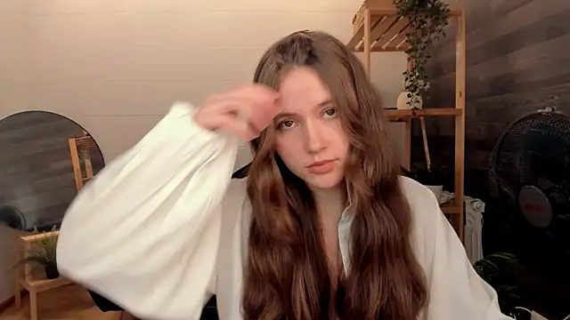 Snapshot of MaryannSoftt chatting on September 23, 2025, 3:59 pm MaryannSoftt online show from September 23, 2025, 3:59 pm